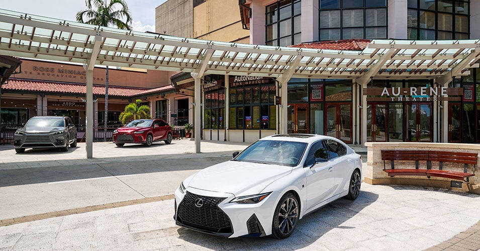 7900_BCFTPA_Lexus_002_955x500_60q.jpg
